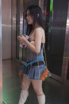 (BC-B-231)牛仔裙8部合辑..小学妹露毛..气质美女穿骚窄内